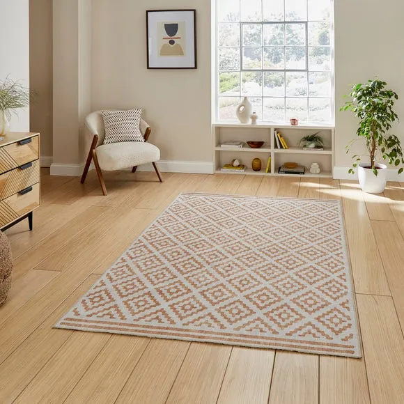 Coral Diamond Rug 1