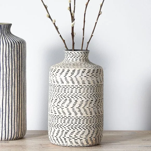 Atouk Black Textured Stoneware Vase 3