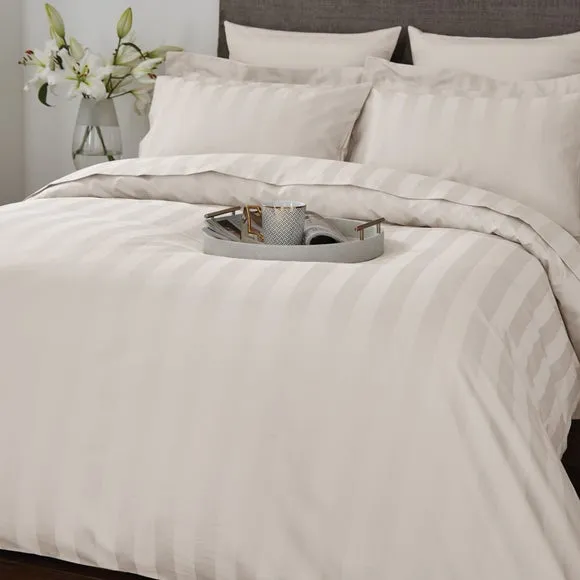 Hotel Stripe 230 Thread Count 100% Cotton Duvet Cover 2