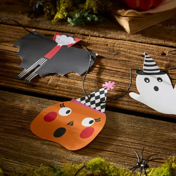 1.5m Paper Halloween Characters Bunting 2