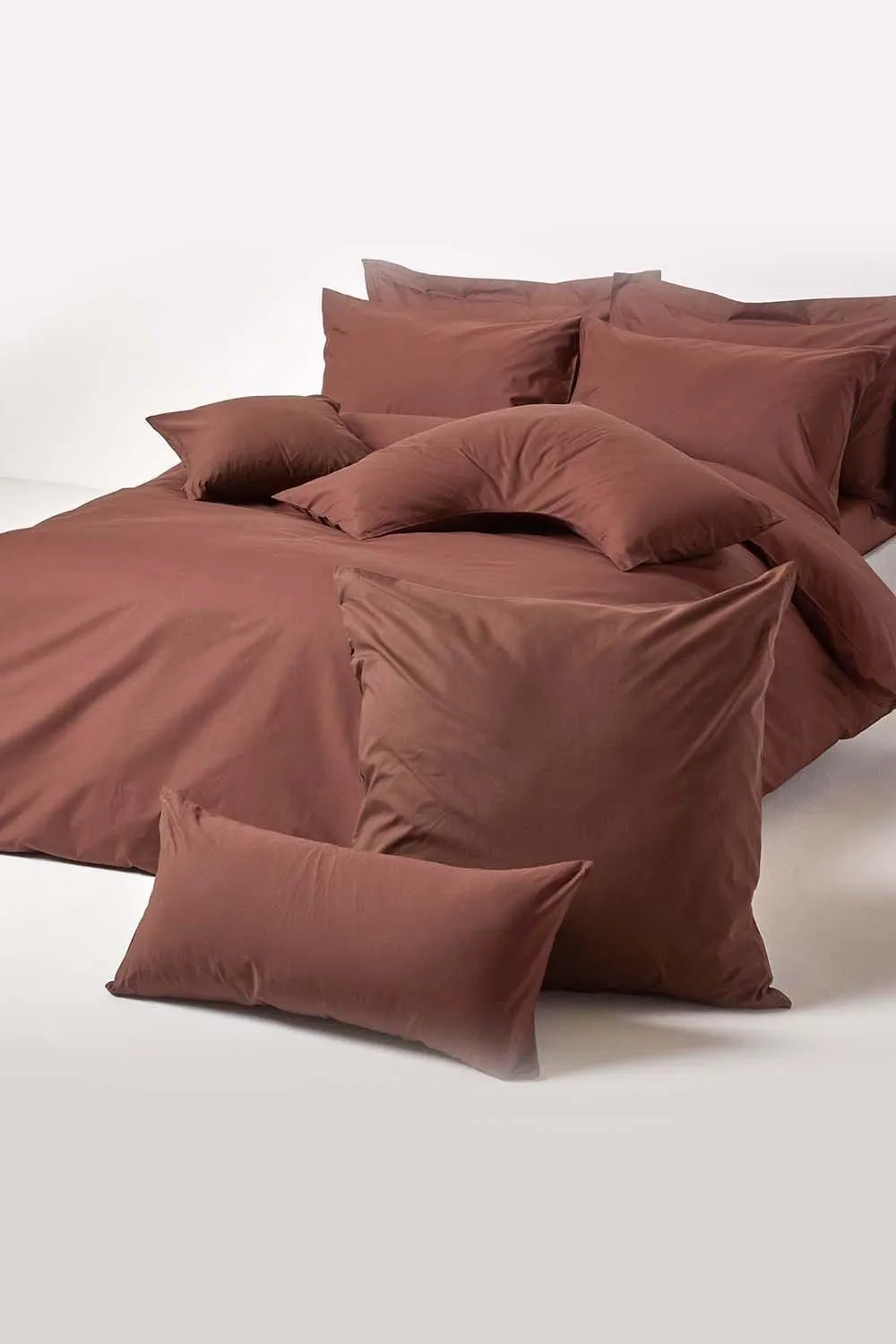 Homescapes Egyptian Cotton Oxford Pillowcase 200 TC, Standard Size in Chocolate 5