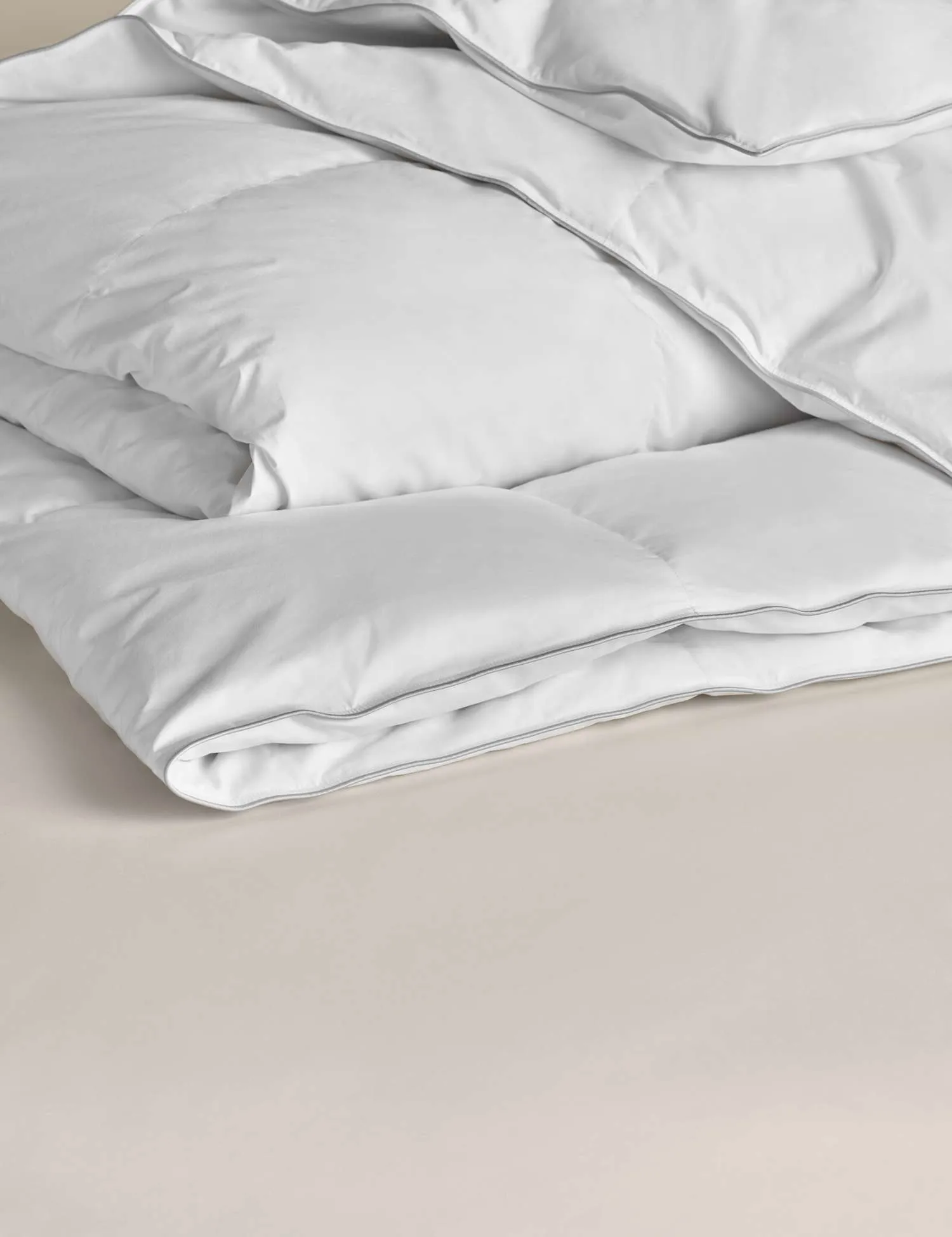 M&S Deluxe Hungarian Goose Feather & Down 10.5 Tog Duvet White
