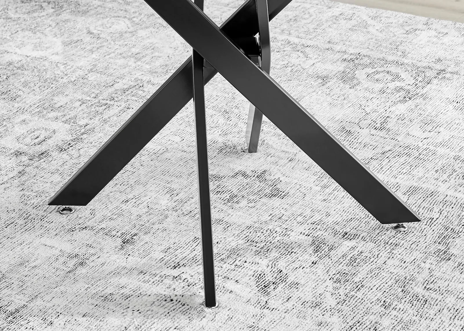 FurnitureboxUK Novara 100cm Round 4-Seater Dining Table With Black Metal Legs in White 6