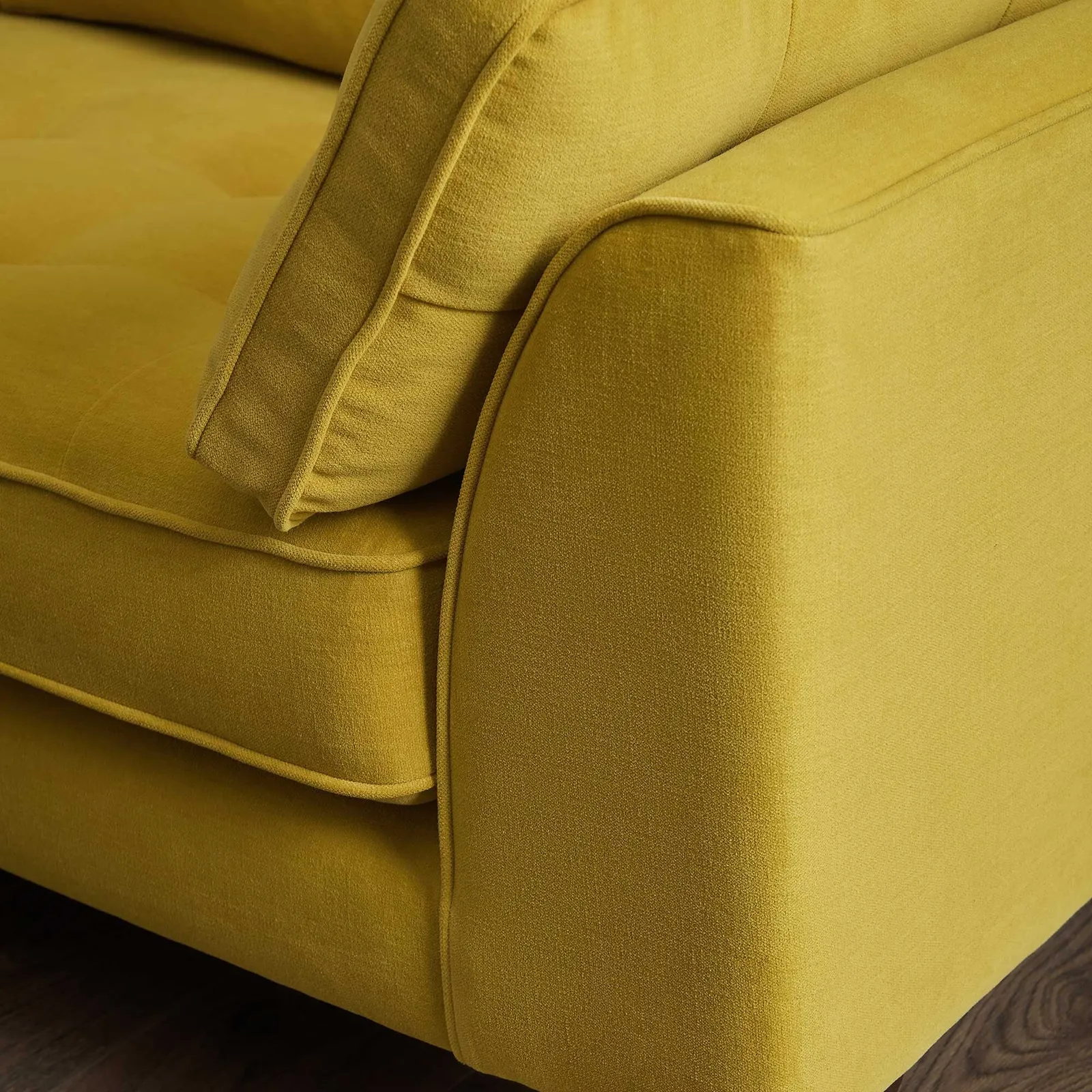 Orla Kiely Arklow Snuggler, Yellow Fabric | Barker & Stonehouse 3
