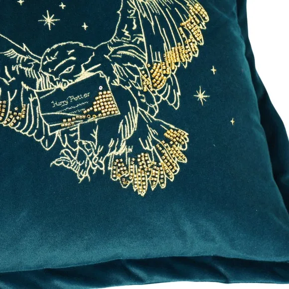 Harry Potter Alumni Hedwig Velvet Square Cushion 3