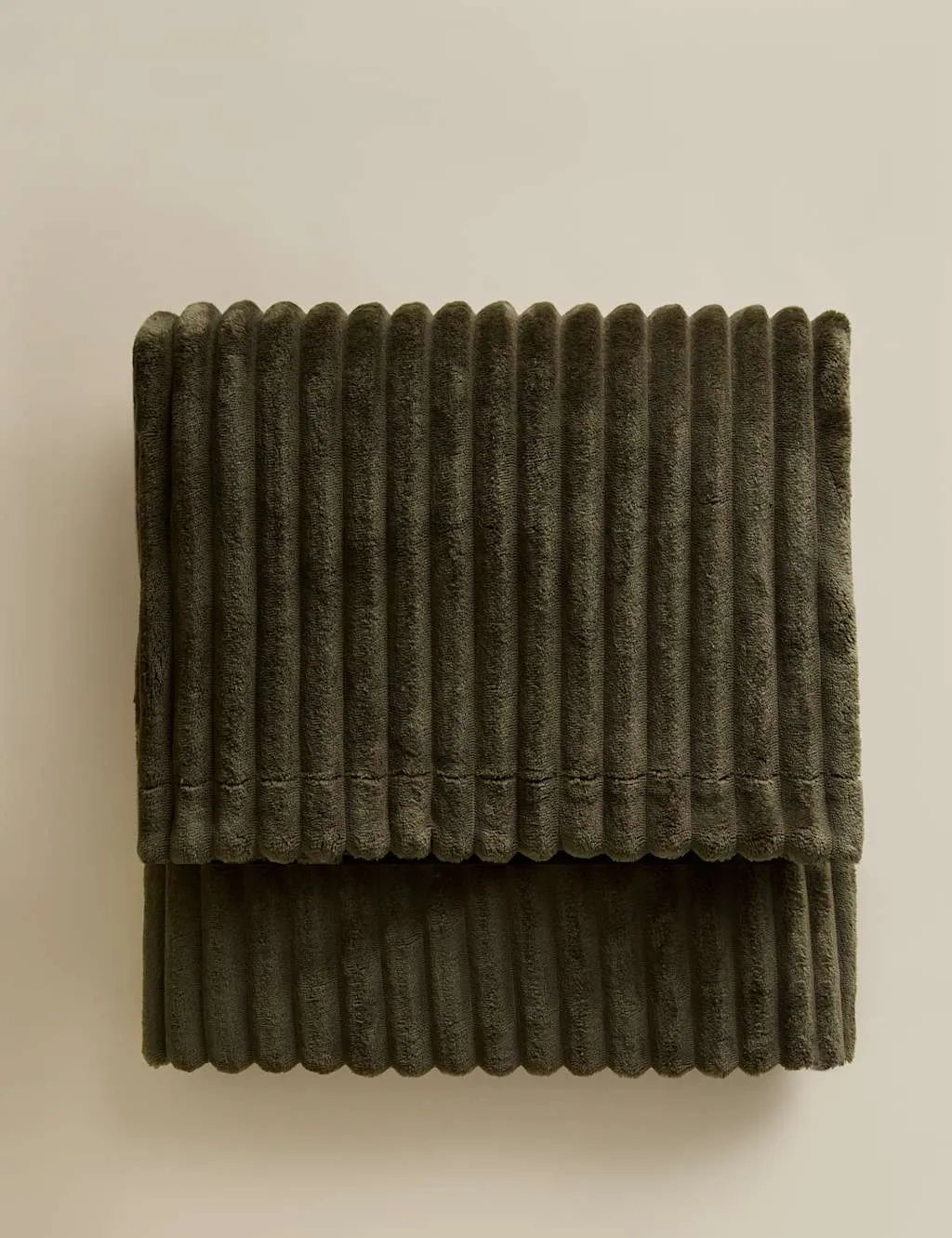 M&S Fleece Ribbed Throw Khaki