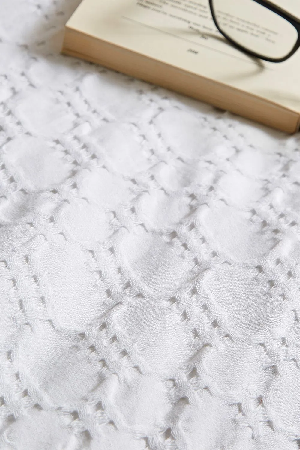 Bianca 'Waffle Cotton Circle' Duvet Cover Set in White 4