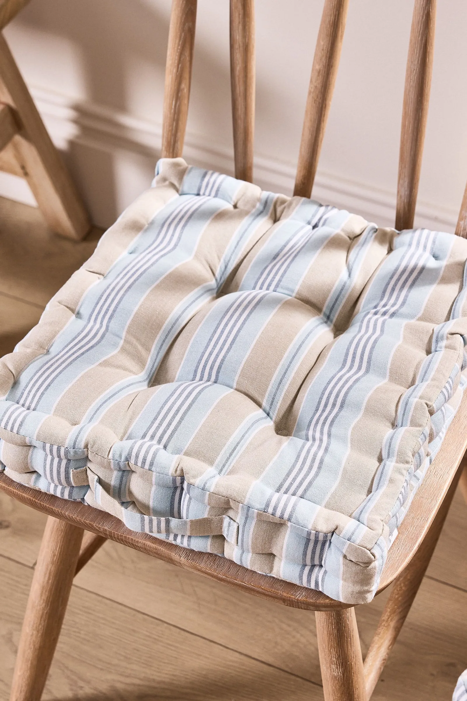 Dibor Set of 2 Blue Striped Chair Seat Pad Garden Box Cushions W40 x L40cm 3