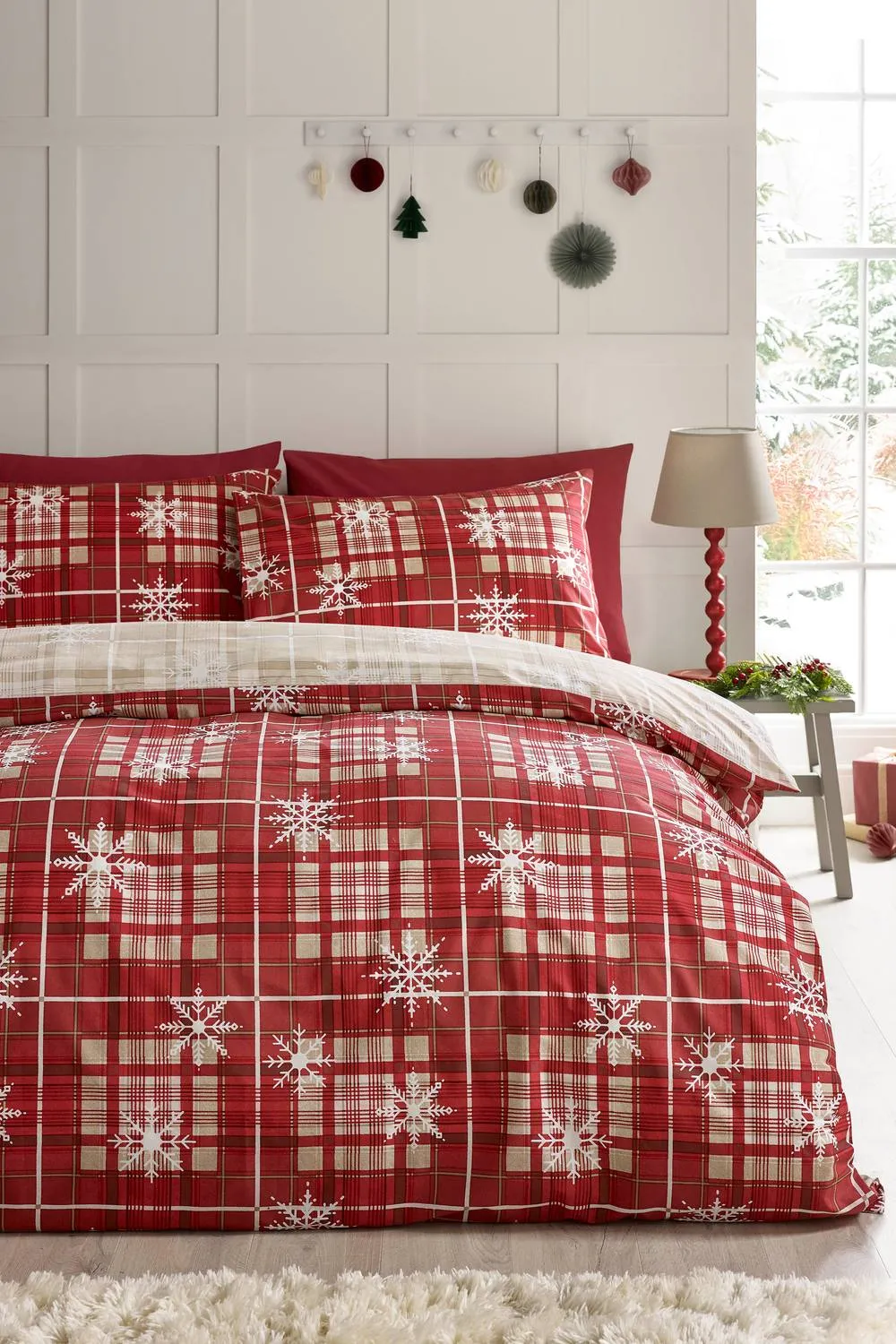 Catherine Lansfield Christmas Scandi Check Reversible Duvet Cover Set in Red 1