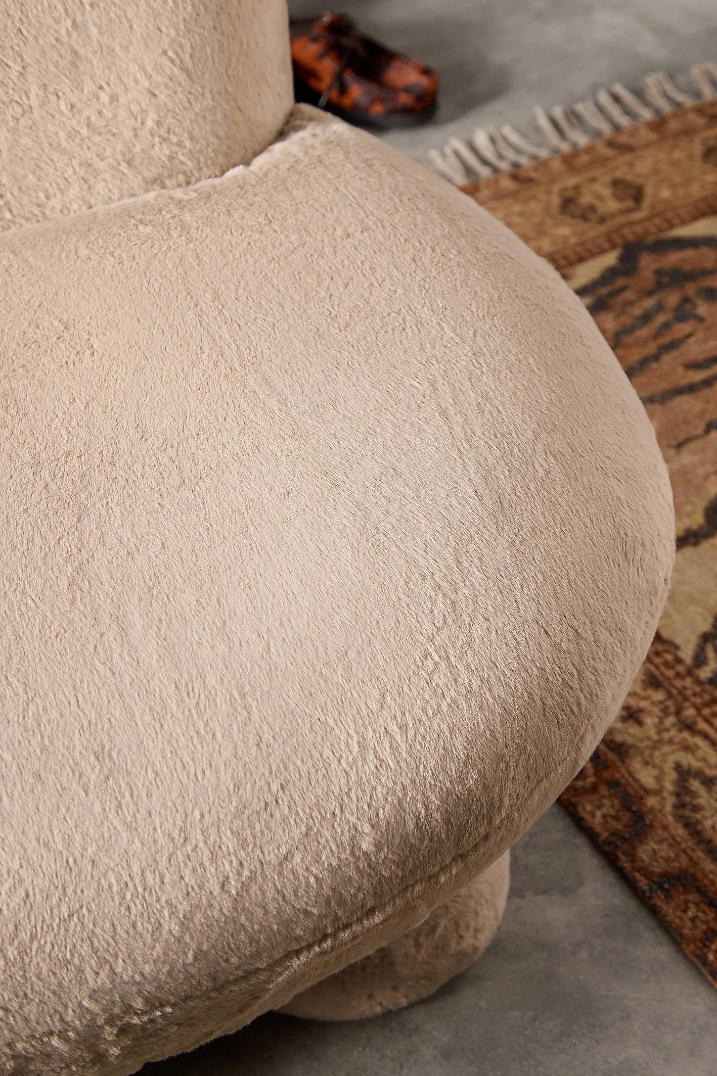 Light Brown Teddy Bubble Chair - Brown 4