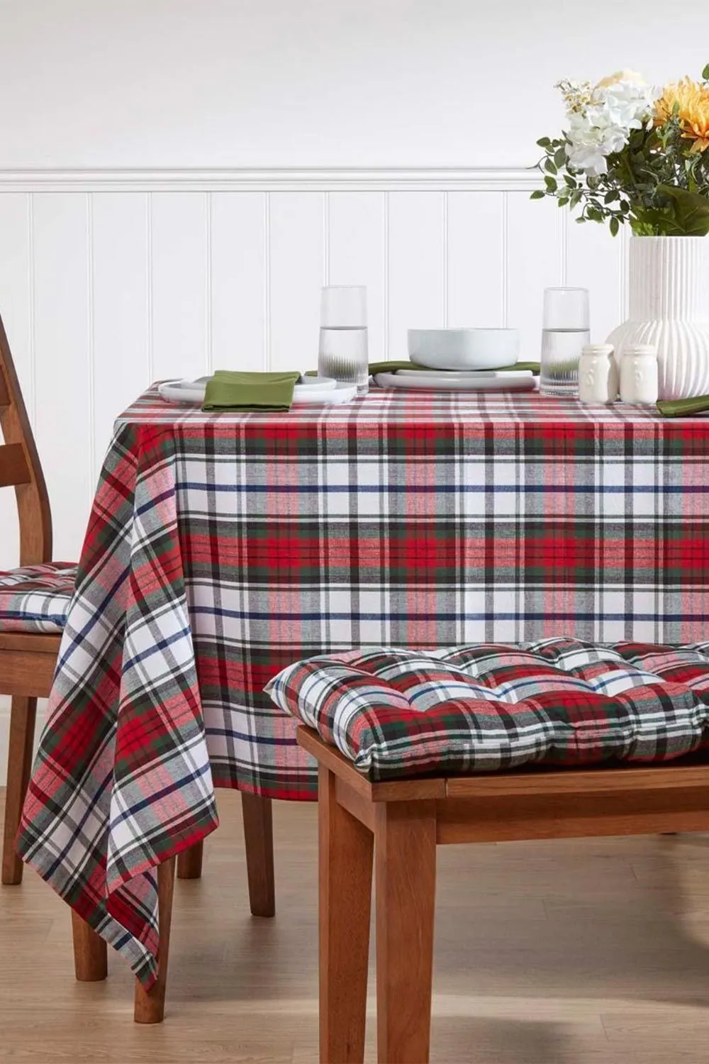 Homescapes 4 Pack Seat Pads Cotton Macduff Tartan Indoor Outdoor Garden Cushion, 40cm in Red 4