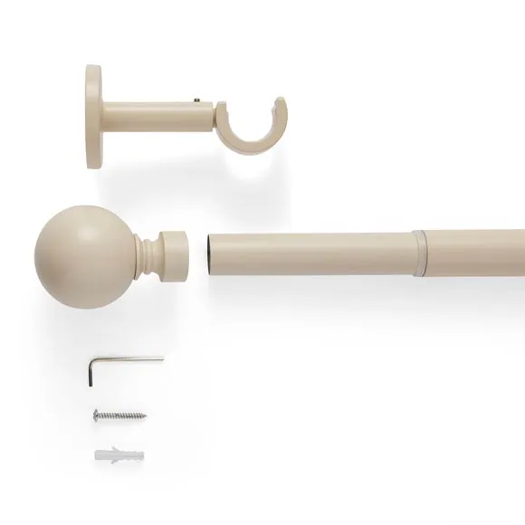 Ashton Extendable Metal Curtain Pole 2