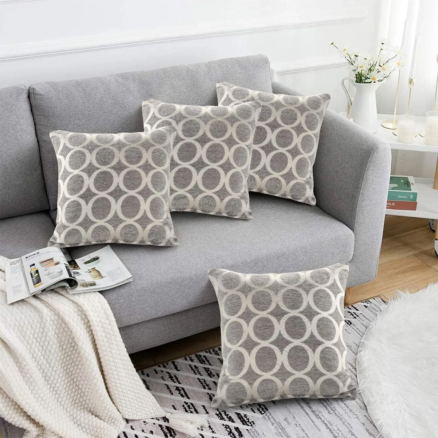 Luxury Living Luxury Chenille Cushion set of 4 in Silver