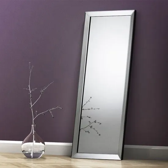Soprano Lean to Dressing Mirror