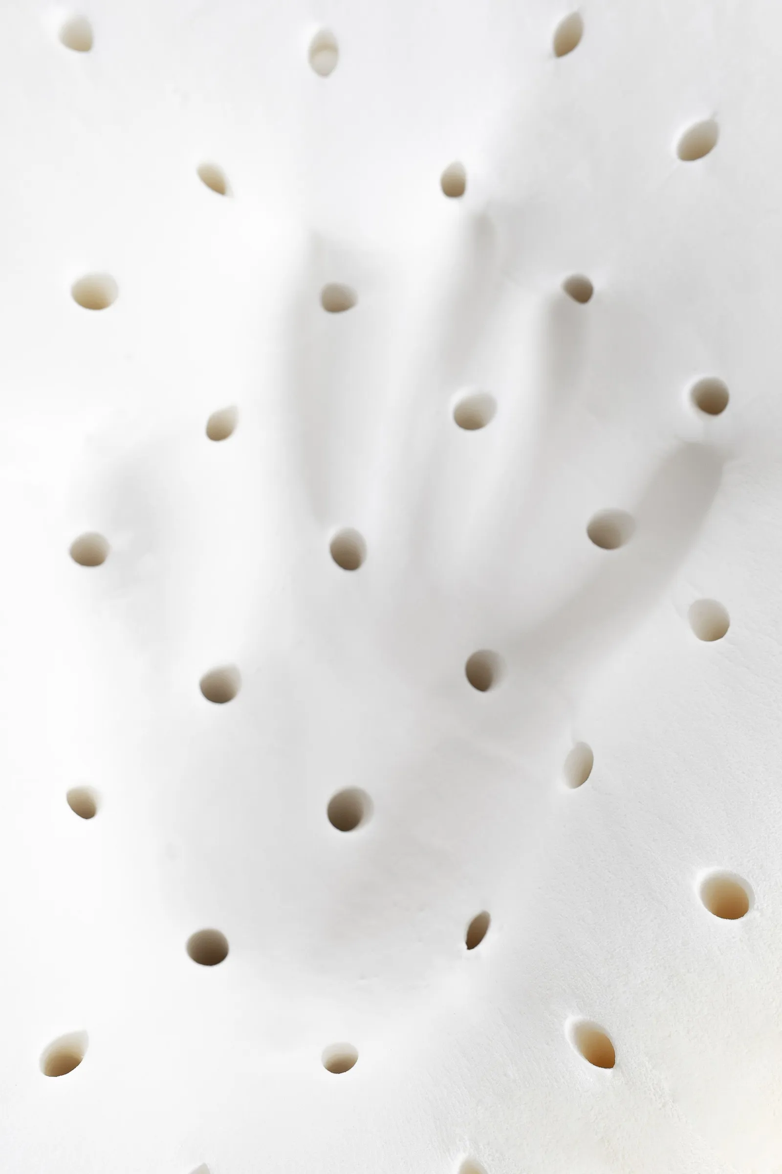 Snuggledown Single Bliss Bamboo Touch Memory Foam Back Sleeper Pillow in White 4