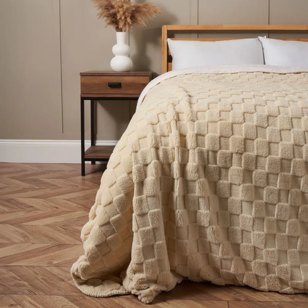 Checkerboard Throw with Sherpa, Natural 1