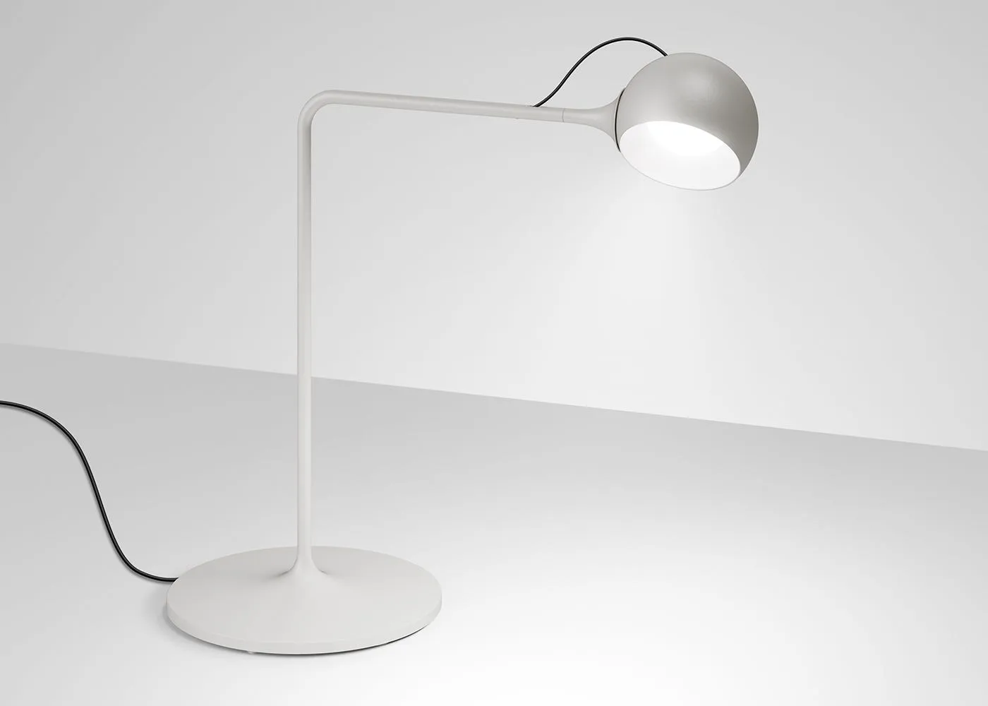 Artemide IXA LED Table Lamp White/Grey 3