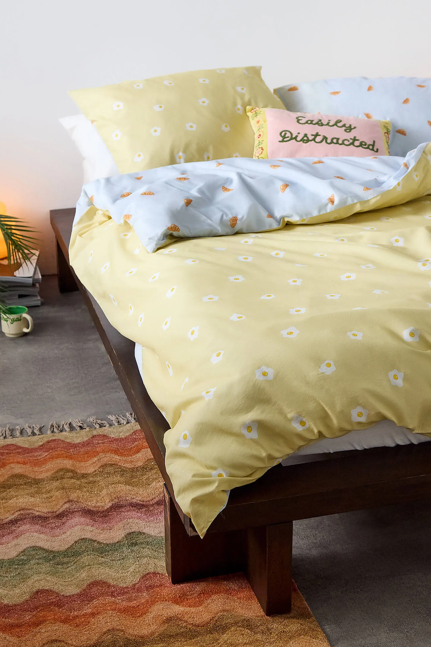 Egg & Croissant Reversible Duvet Set 4