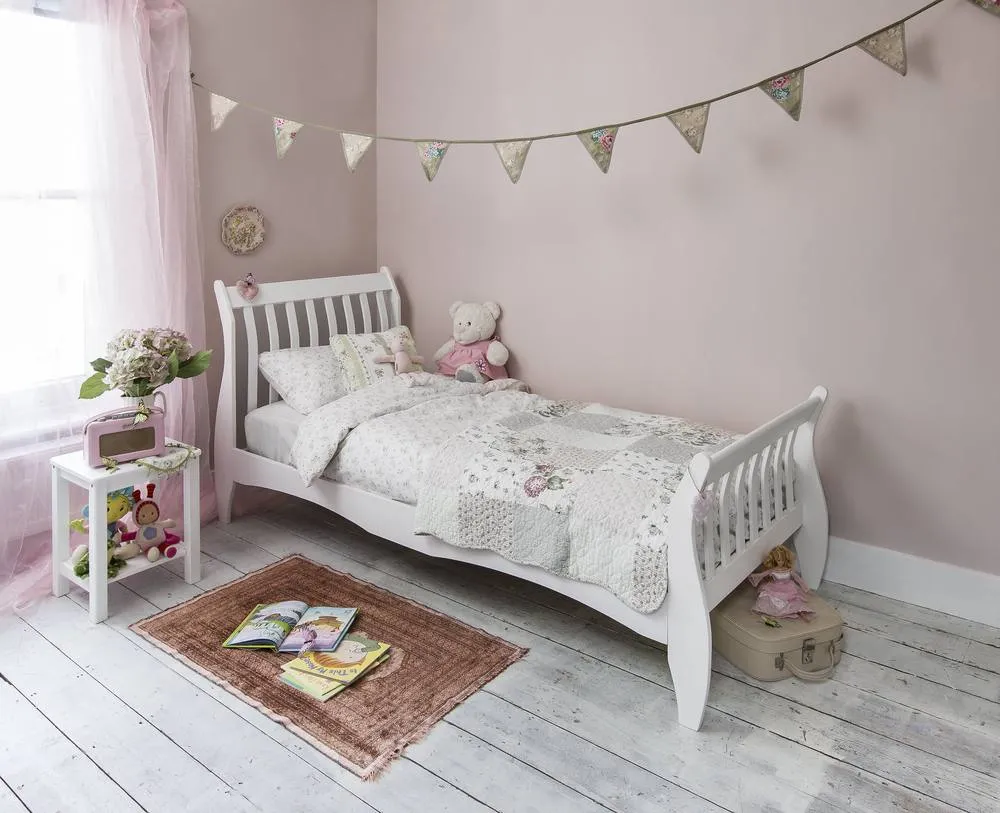 Nöa and Nani Astrid Single Bed Sleigh Frame in White 3