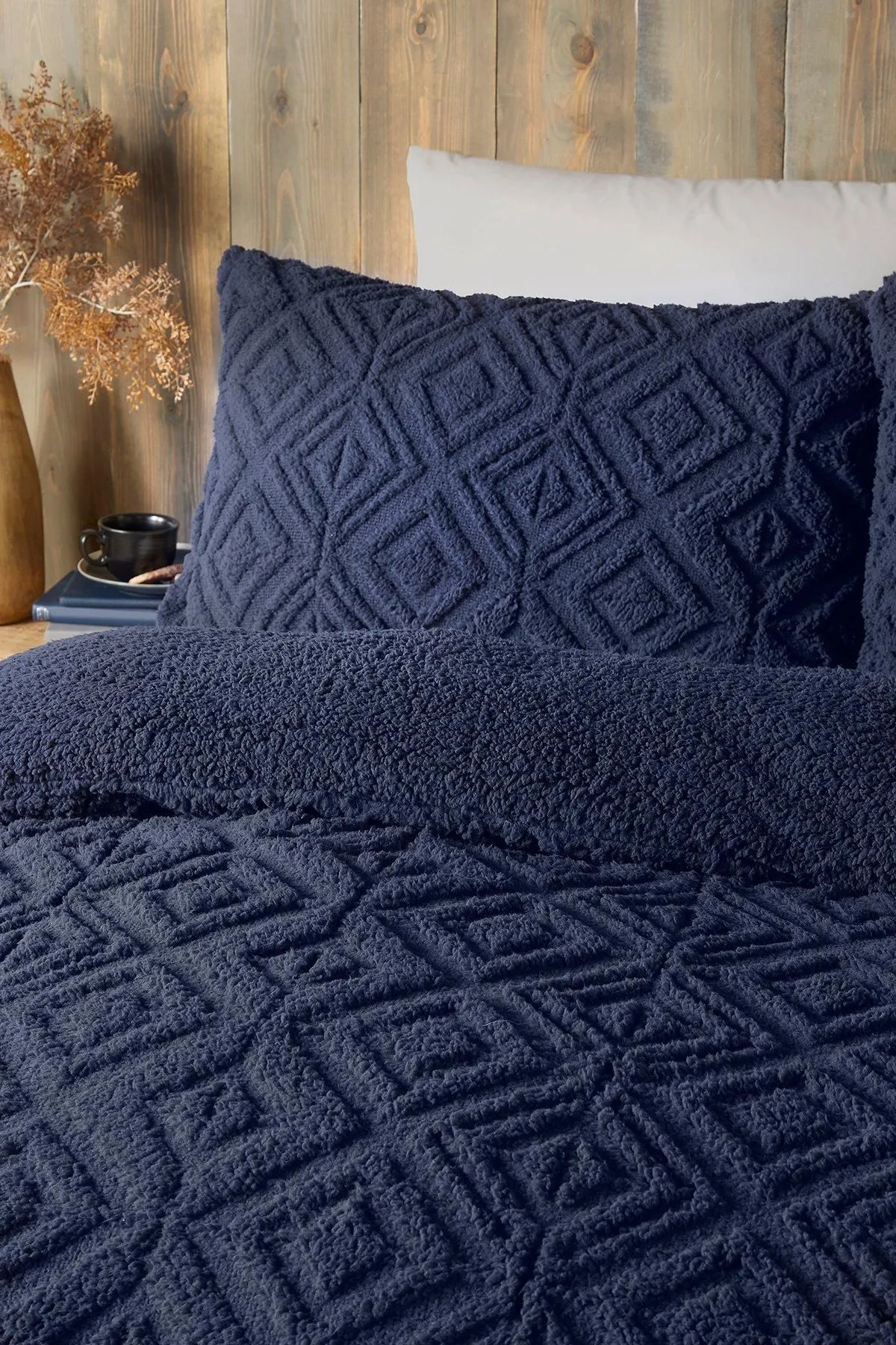 Fusion 'Geo Fleece' Fleece & Sherpa Duvet Cover Set in Navy 2