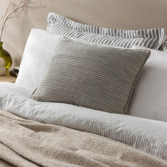 Yard Cove Cotton Rectangle Cushion 1