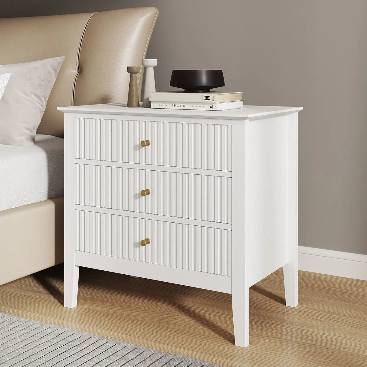 Melody Maison Large 6 Drawer Chest Of Drawers & Pair Of Large Bedside Tables - Hales White Range 6