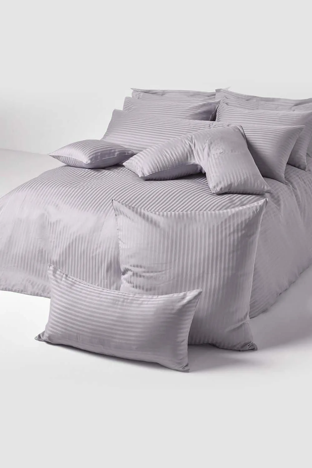 Homescapes Egyptian Cotton Ultrasoft King Size Oxford Pillowcase 330 TC in Grey 5