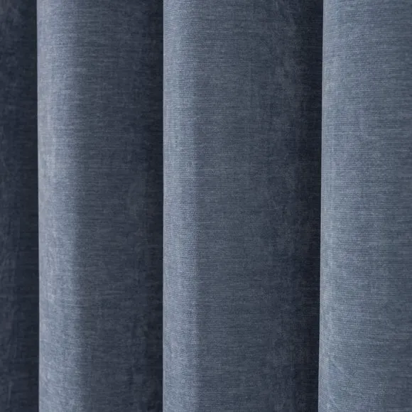 Vintage Chenille Eyelet Curtains 3