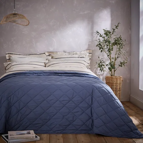 Helston Quilted Bedspread 1