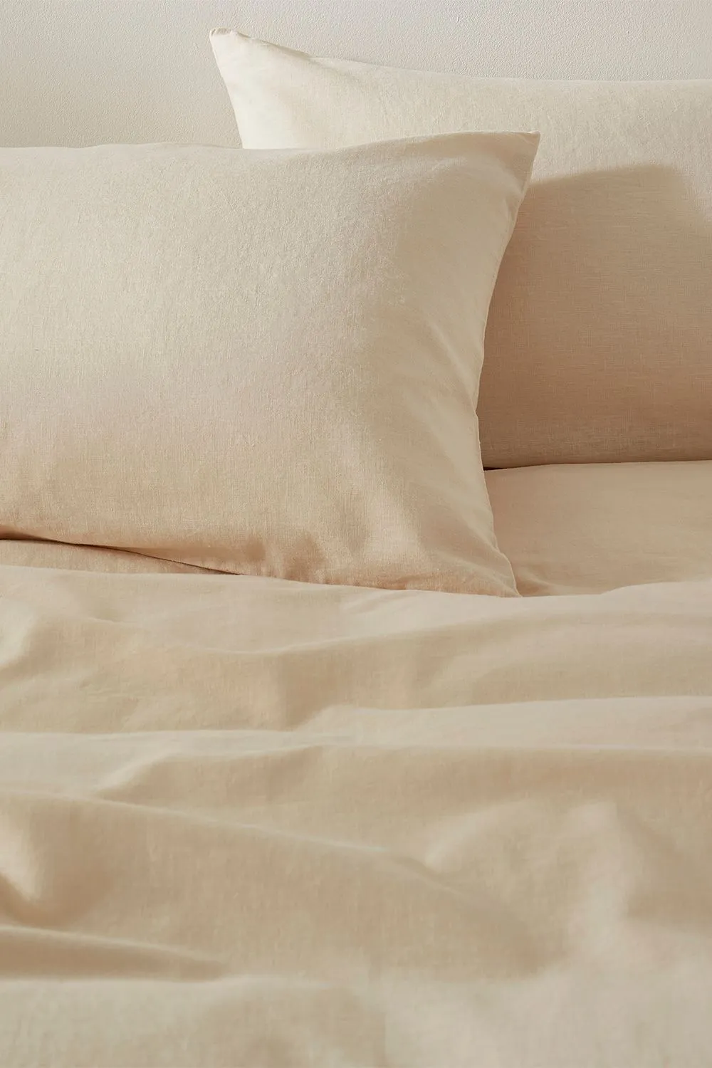 Martex Touch of Linen Housewife Pillowcase Pair in Cream 5