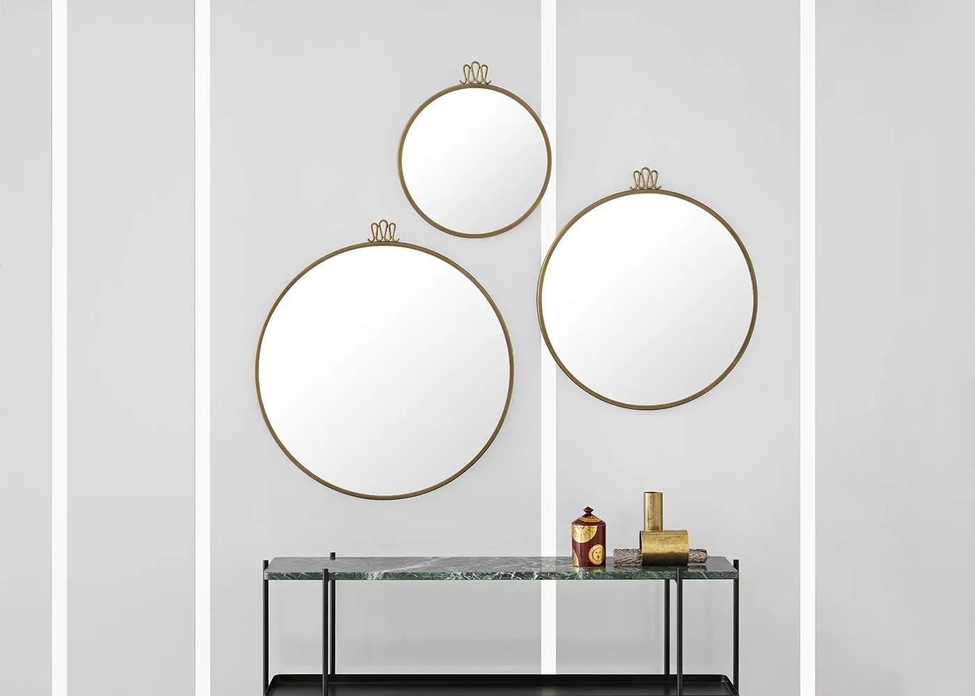 Gubi Randaccio Round Wall Mirror Ø42cm Antique Brass 3