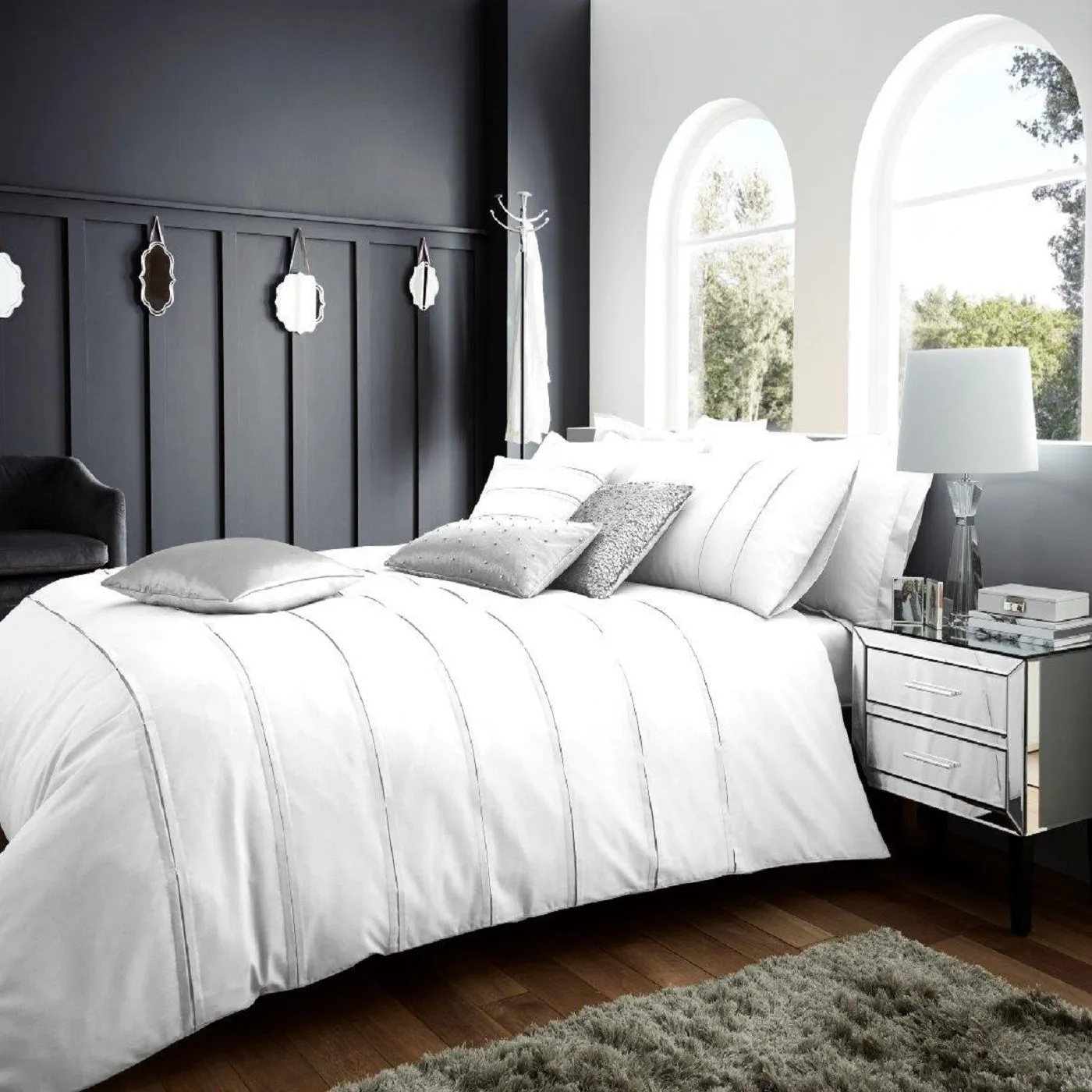 Smart Living Luxury Polycotton Blend Duvet Cover & Pillowcase Set in White