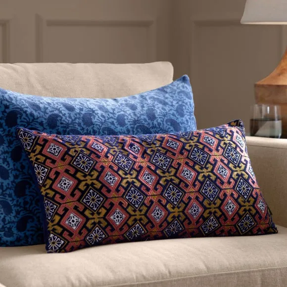 Laurel Luxurious Velvet Rectangular Cushion