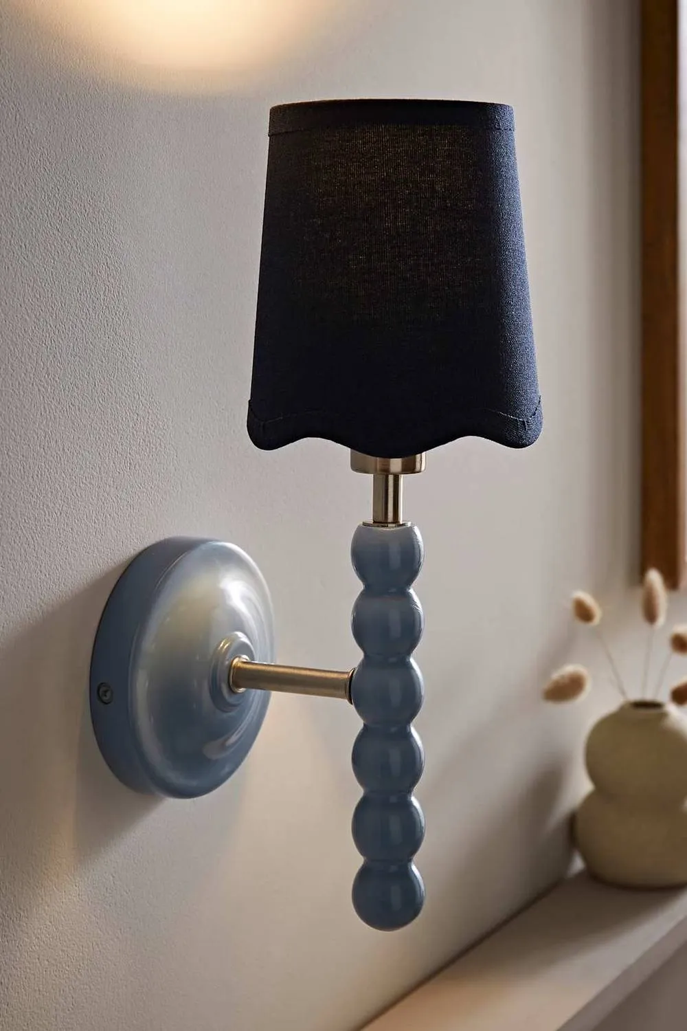ValueLights Bobbins Pastel Bobble Wall Light & Navy Linen Shade & Bulb in Dark Navy