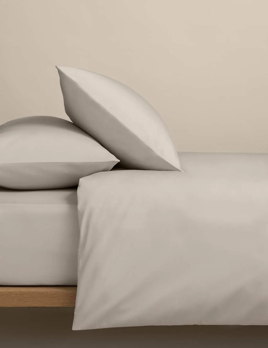 M&S Egyptian Cotton 400 Thread Count Crisp Bedding Set Putty