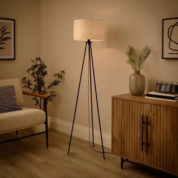 Hugo Tripod Floor Lamp 2