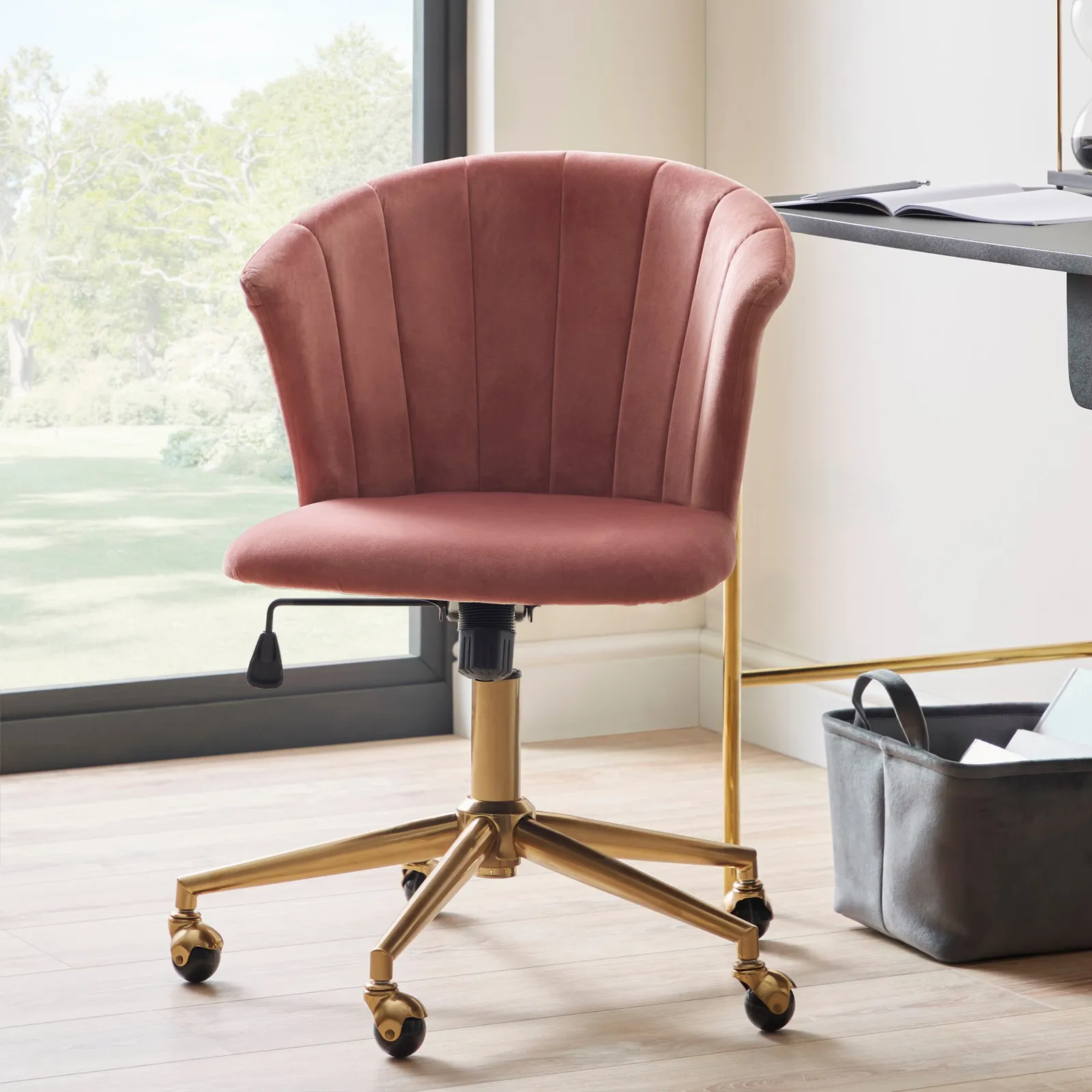 Kendall Velvet Office Chair Pink