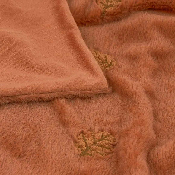 Furn. Autumn Trail Throw Blanket 130cm x 180cm 2