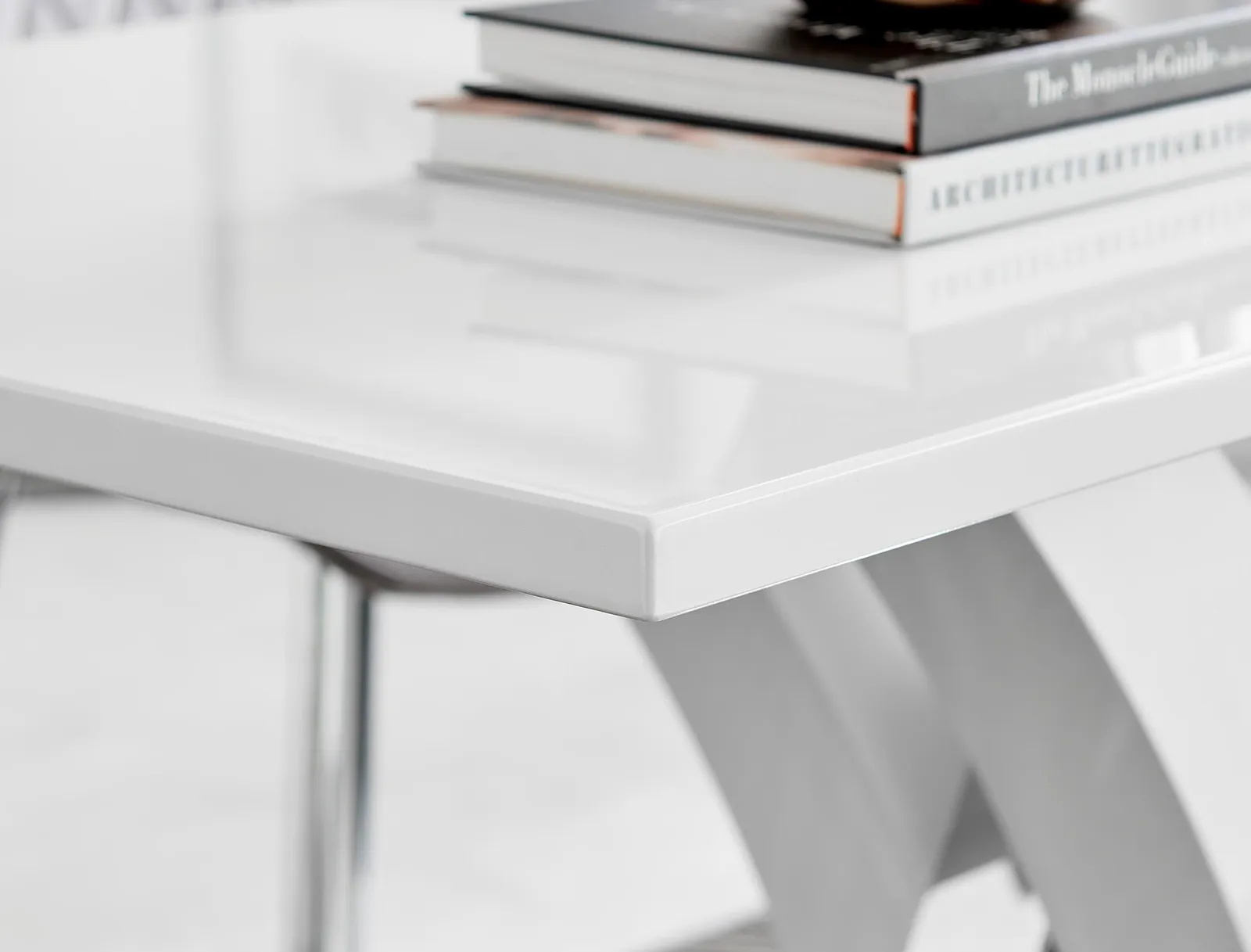 FurnitureboxUK Atlanta White High Gloss & Chrome 4 Seater Dining Table with X Shaped Legs & 4 Soft Velvet Pesaro Chairs in Navy 4