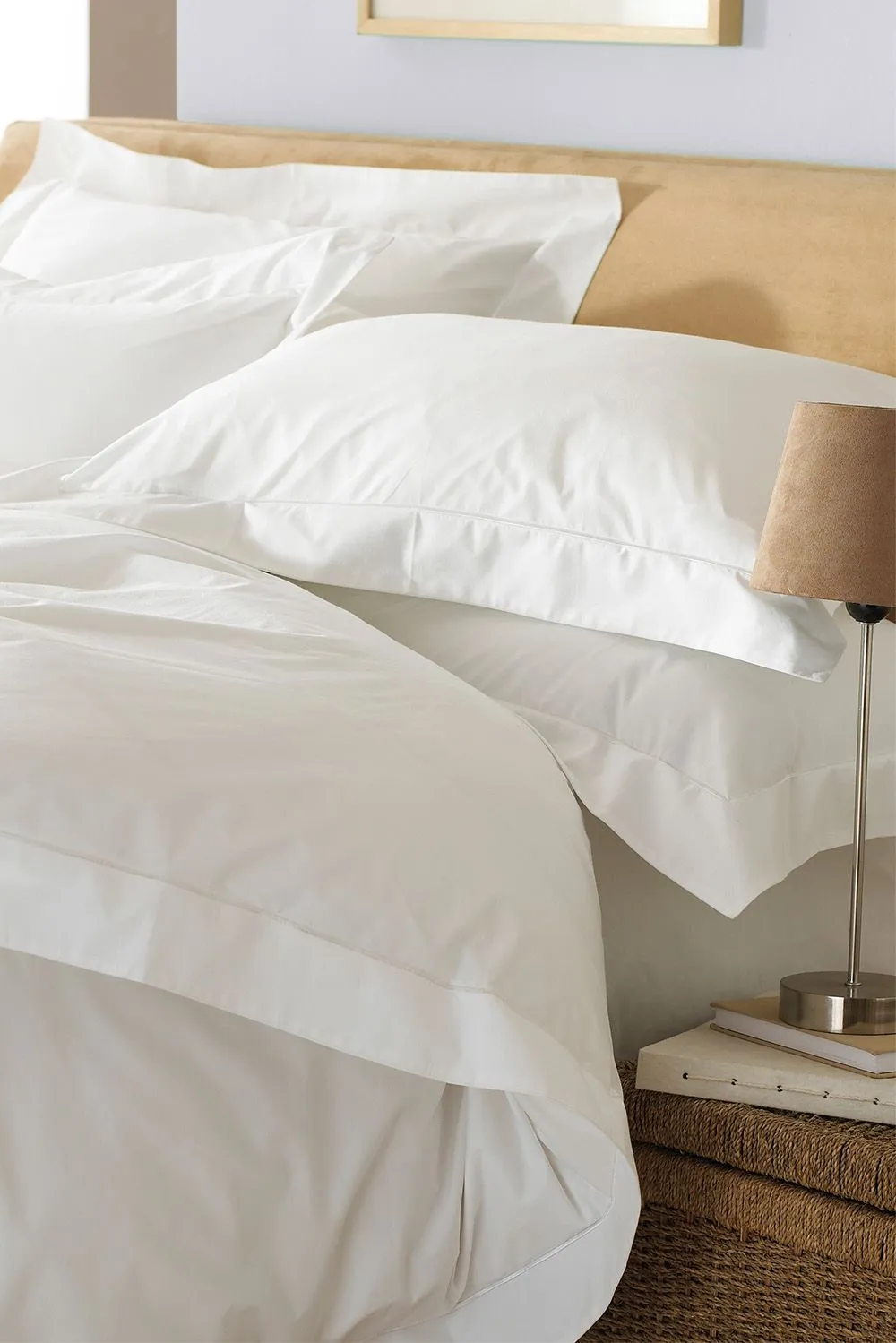 Paoletti Oxford 200TC Border Panel 100% Cotton Duvet Cover Set in White