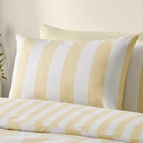 Catherine Lansfield Cove Stripe Duvet Cover and Pillowcase Set 2